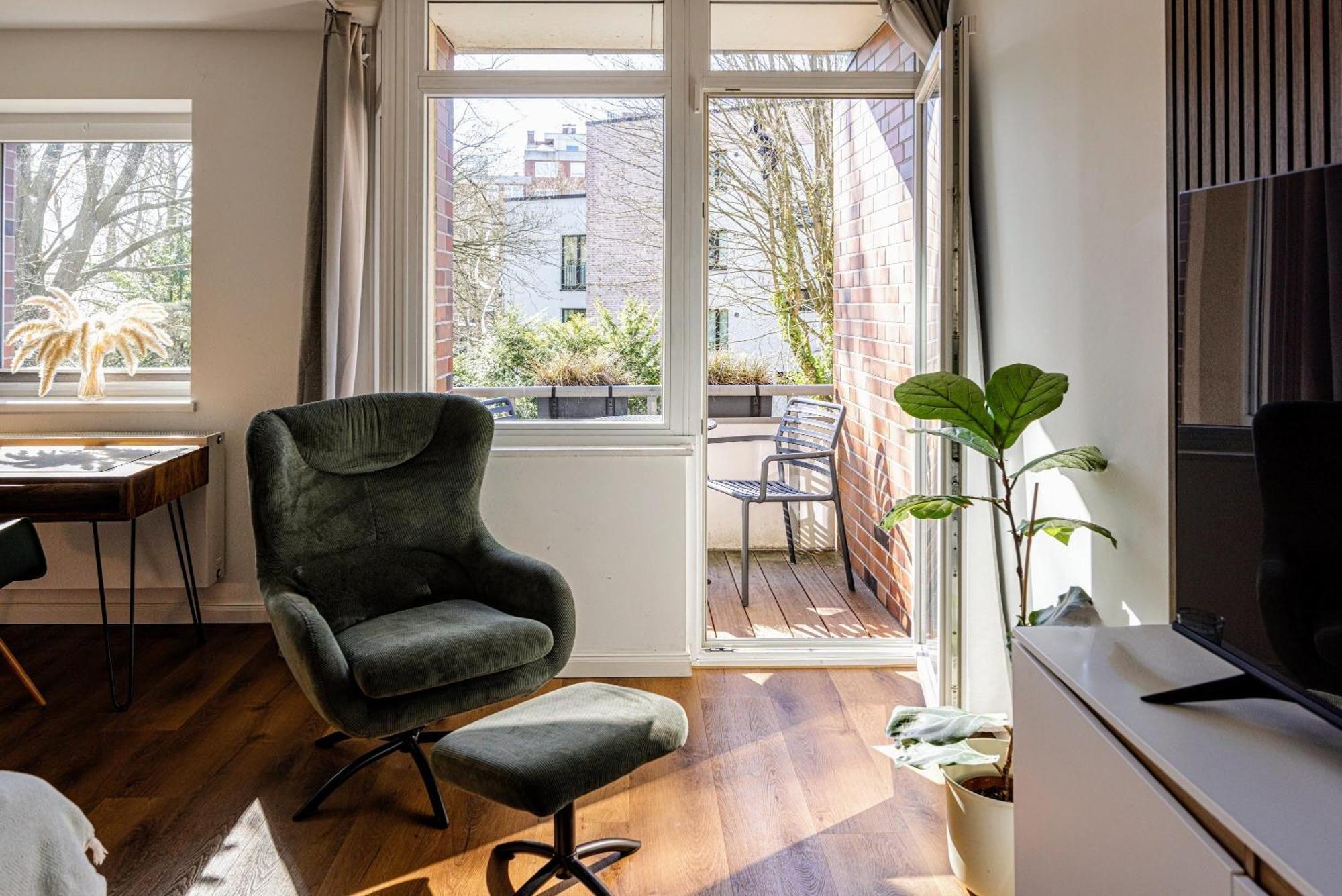 Have-A-Nice-Stay - Nahe Bahnhof - 20 Minuten Nach Hamburg - Trotzdem Ruhig Gelegen - 6 Minuten Zu Fuss Ins Zentrum Ahrensburg - Modern Eingerichtet Dış mekan fotoğraf